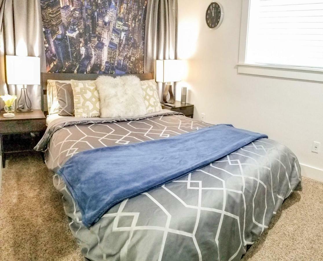 Modern Seattle Oasis Apartment Екстериор снимка